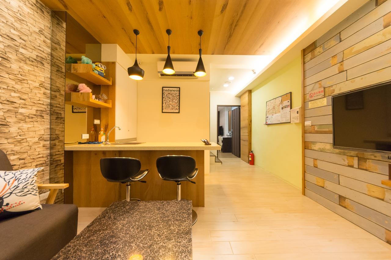 W Hostel Тайнань Экстерьер фото